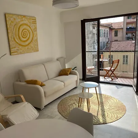 Lumineux Et Spacieux Avec Balcon Proche Garibaldi Apartament *
